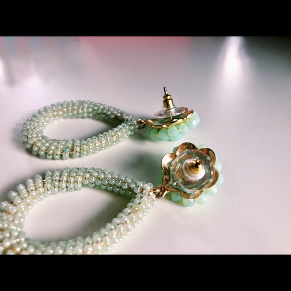 Isabella M Green Large Teardrop Earrings - Picture 3 of 6